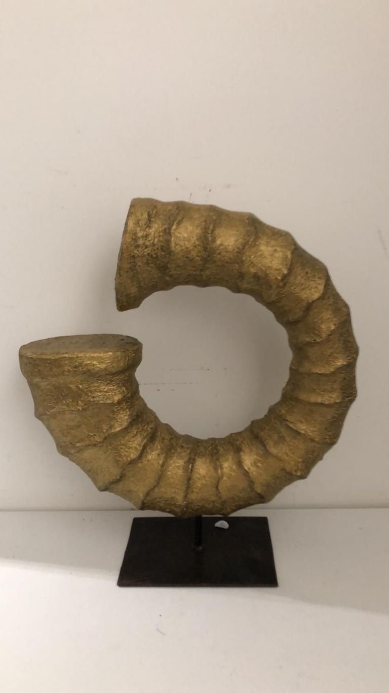 Gouden hoorn polystone